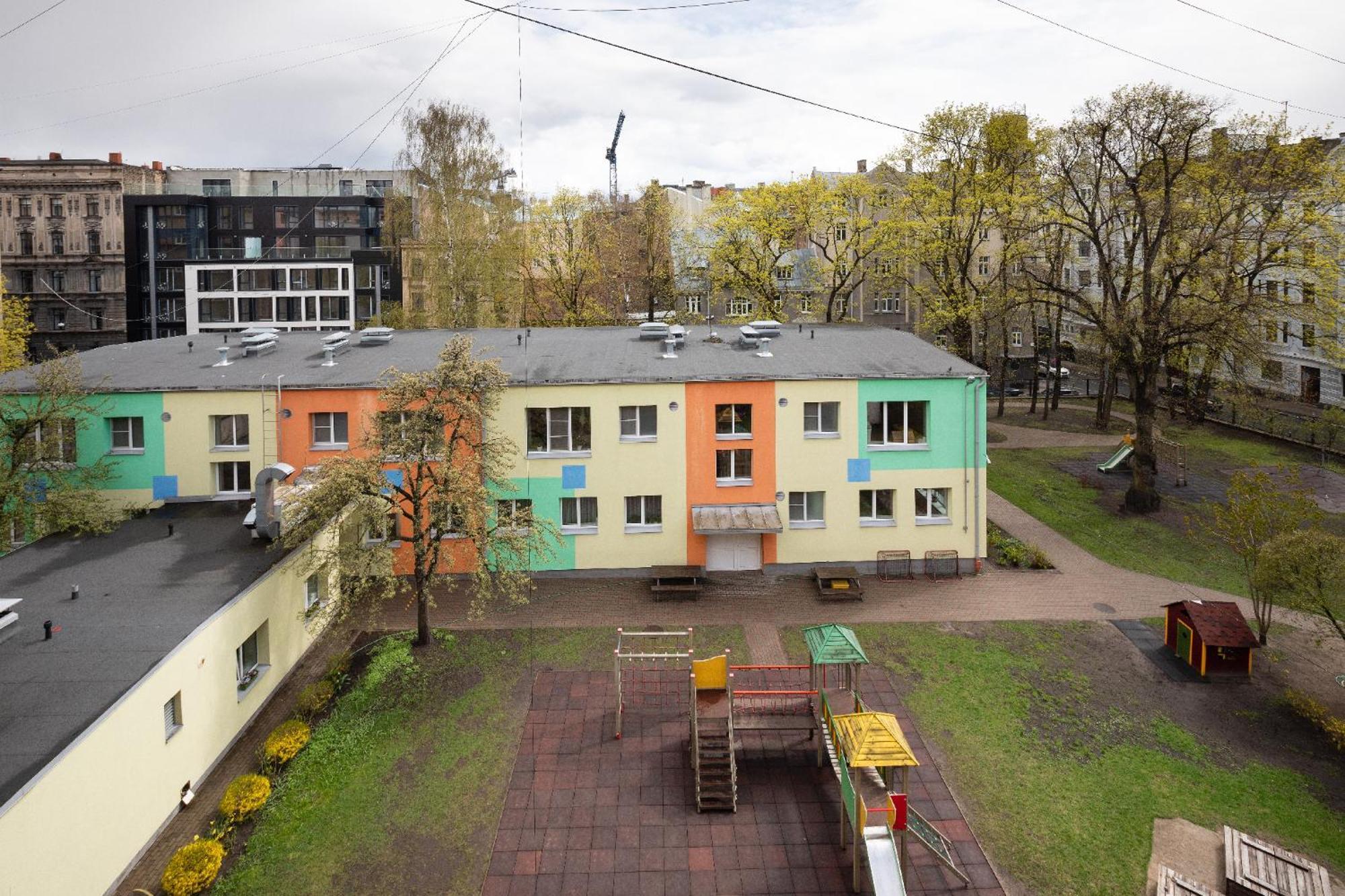 Brivibas Yard Apartment With Parking In City Center Рига Екстер'єр фото